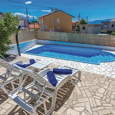Stunning In With Wifi Holiday home Novi Vinodolski