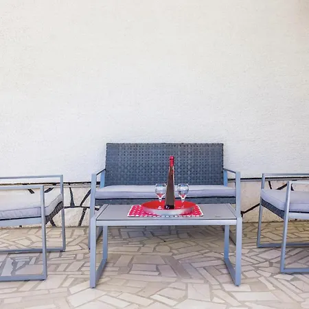 Stunning In With Wifi Holiday home Novi Vinodolski