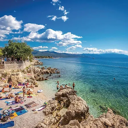 Stunning In With Wifi Holiday home Novi Vinodolski